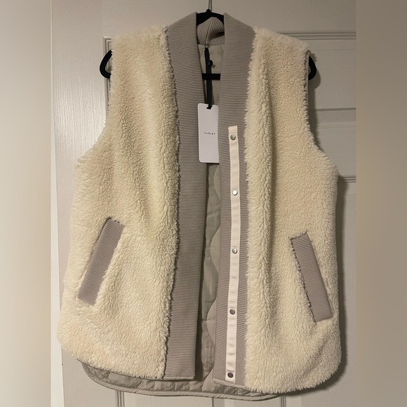Nwt Varley Covey Reversible Quilt Gilet Vest • Dosa / white Size S - Picture 9 of 11